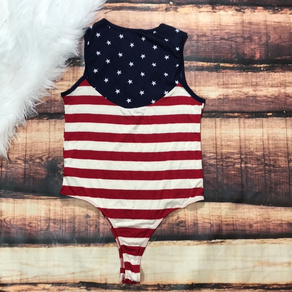 <<American Flag Cross Cross Strappy Front Bodysuit - Picture 5 of 6